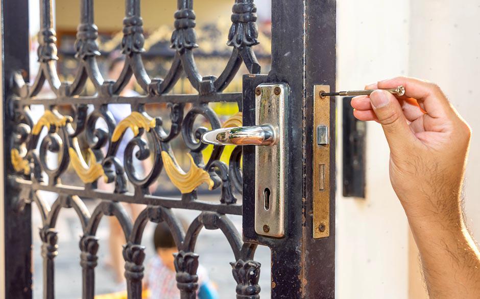 urgence serrure porte blindée Courbevoie